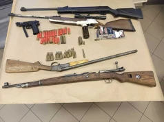 Awantura domowa zakończyła się zatrzymaniem. Policjanci znaleźli broń i amunicję