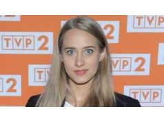 Pamiętacie serialową Julię? Była gwiazdą serialu TVN. Później zniknęła z show-biznesu. Jak dziś wygląda Julia Rosnowska? (ZDJĘCIA)