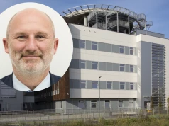 Poseł KO zdradził, jak jest w "saloniku VIP"! "Przyjmują z kawą"
