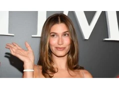 Ponętna Hailey Bieber zachwyca fanów, pozując w BIELIŹNIE: "Bogini. Rozumiem cię, Justin" (FOTO)