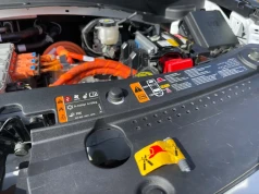 Chiny wprowadziły ultrarygorystyczne normy bateryjne. Mechanizm odetnie wysokie napięcie w EV