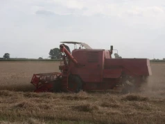 Ile pali Bizon Z056 Super? Rolnicy dobrze znają odpowiedź, ale dane techniczne mówią co innego