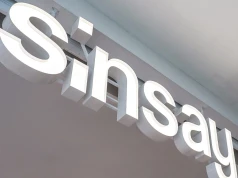 Skórzane klapki z Sinsay wyglądają jak Birkenstock. Hit na letnie wyjazdy za 79,99 zł