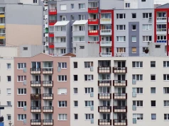 Czy wiek budynku zawsze obniża wartość w operacie szacunkowym?