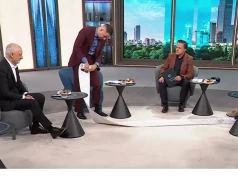 Politycy PiS zaskoczyli. Przyszli do studia z… listą ,,101 afer Koalicji Obywatelskiej”
