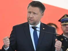 Kierwiński wściekły po wpisie Przydacza. "Nie miałem przygód w busie"