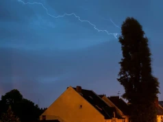 Pogoda znów może nas zaskoczyć. Superkomórka burzowa i trąba powietrzna już nadchodzą