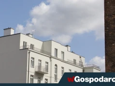 Mieszkania komunalne: politycy debatują, a wyprzedaż trwa