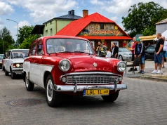 Parada klasyków, PRL-owski klimat i rodzinne atrakcje. Trwa Zlot Pojazdów Zabytkowych