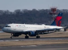 Fajerwerk uderzył w samolot Delta Air Lines nad Chicago