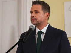Rafał Trzaskowski do dymisji? Polacy zabrali głos ws. przyszłości prezydenta Warszawy