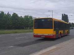 Autobus wjechał w przejście podziemne w Warszawie. Jest nagranie