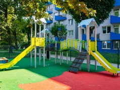Nowy plac zabaw na Grażyńskiego już otwarty. To pierwsza z kilku inwestycji planowanych przez KSM