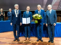 Prof. Krzysztof Fic z Nagrodą Naukową Miasta Poznania
