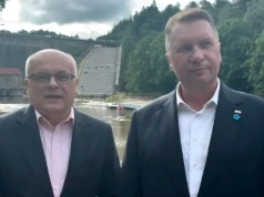 Politycy PiS na zaporze w Pilchowicach oceniali skutki katastrofy ekologicznej