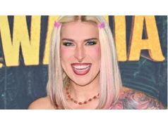 Agnieszka Grzelak porównała pracę influencerów do lekarzy. Psycholożka załamuje ręce