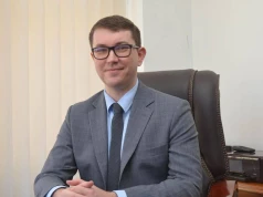 W WFOŚ w Olsztynie 33-letni prezes zarabia więcej niż prezydent RP. Tak działa urząd od Czystego Powietrza