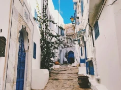 "Niebieskie miasto" jest lepsze niż Santorini. Mniej turystów, więcej spokoju