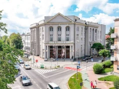 Teatr w Częstochowie ma oferty pracy. Szuka osób do pracy za kulisami
