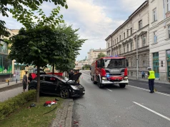 Karambol w centrum Bielska-Białej. Zderzyły się cztery pojazdy, w tym autobus MZK