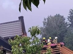 Strażacy na miejscu pożaru