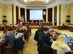 Rada Warszawy zdecydowała. Ważył się los wiceprezydenta