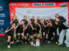 Uniwersytet Warszawski znów na tronie