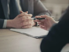 Wrócą konkursy w służbie cywilnej. "Trzeba to jeszcze zastosować w praktyce"