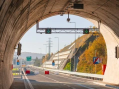 Niebezpieczne zawracanie na obejściu Węgierskiej Górki. Czy kierowców w błąd wprowadza nawigacja?