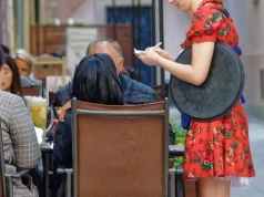Studencki portfel w wakacje. Kiedy praca sezonowa zasili konto ZUS, a kiedy dostanie całą pensję?