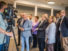 Nadzwyczajna sesja Rady Miejskiej w Ostrowie nie doszła do skutku. Prezydent: zagrożone są milionowe inwestycje