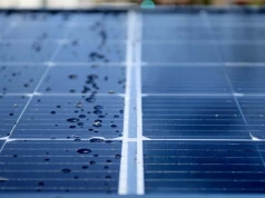 Włosi i Irlandczycy opracowali panele PV odporne na zabrudzenia. To przełom dla ich wydajności