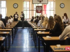 Maturzyści poznali wyniki egzaminów. Niemal 100% zdawalność w kilku szkołach w powiecie świdnickim