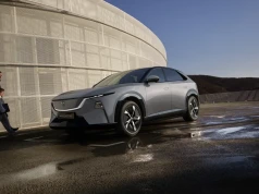 Mazda CX-6e startuje w Polsce od 206 100 zł. Ma 484 km zasięgu i akumulator LFP