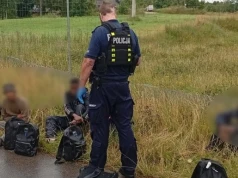 Migranci przeszli przez rzekę graniczną. Funkcjonariusze SG zatrzymali cudzoziemców