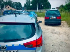Pijany jak bela kierowca spowodował kolizję i uciekł