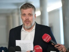 Zandberg uderza w proponowane "zmiany". "Im się chyba naprawdę znudziło rządzenie"