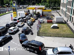 Rosjanom doskwierają niedobory paliwa – ale czy Kreml zmieni kurs?