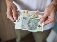 Unikał obowiązkowej opłaty. Skarbówka ściągnęła 137 tys. zł
