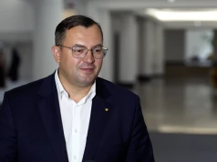 Zakaz trzymania psów i kotów na łańcuchach coraz bliżej. Nowe przepisy czekają na podpis prezydenta