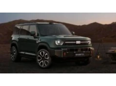 Geely Galaxy Cruiser 700 wygląda jak Defender. Mocą zawstydza supersamochody