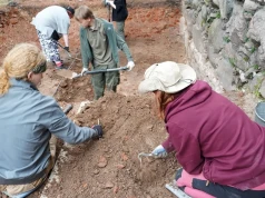Fajki, kule i ceramika. Archeolodzy dokopali się do dawnego życia mieszkańców zamku