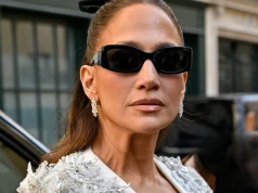 J.Lo. brylowała na pokazie. Takie fryzury nosiłyśmy w latach 80. i 90.