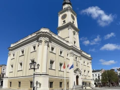 Urzędnicy zadowoleni ze skrócenia czasu pracy. Najtrudniej jest w sezonie urlopowym