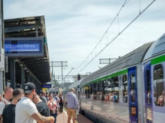 Pociągi PKP Intercity jeżdżą wolniej. Blisko połowa notuje opóźnienia