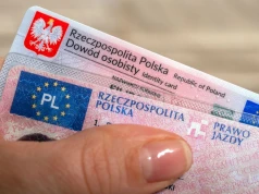 Miliony kierowców czeka wymiana dokumentów. Trzeba pilnować terminów ws. prawa jazdy