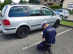Pijany, bez prawa jazdy i w kompletnym wraku. Chciał jeszcze podbić przegląd