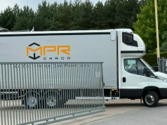 Iveco Daily z zabudową-naczepą dla polskiego przewoźnika z międzynarodówki