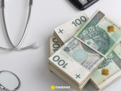 Lekarz z Braniewa zarobił niemal 1,8 mln zł w rok. Prokuratura bada sprawę