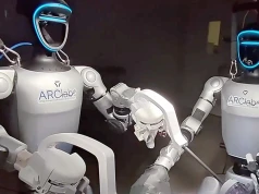 Chirurgia przyszłości? Humanoidalne roboty z powodzeniem wykonały dwa zabiegi